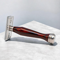 Т-образная бритва The Goodfellas' Smile Bayonetta