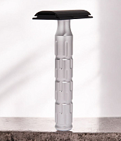 Т-образная бритва с закрытым срезом The Goodfella's Smile Syntesi Velvet, алюминий