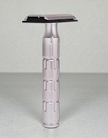 Т-образная бритва с закрытым срезом The Goodfella's Smile Syntesi, алюминий